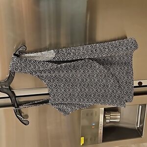 💕BANANA REPUBLIC💕 One Shoulder Blouse ~ Black & White Floral Print Medium NWT